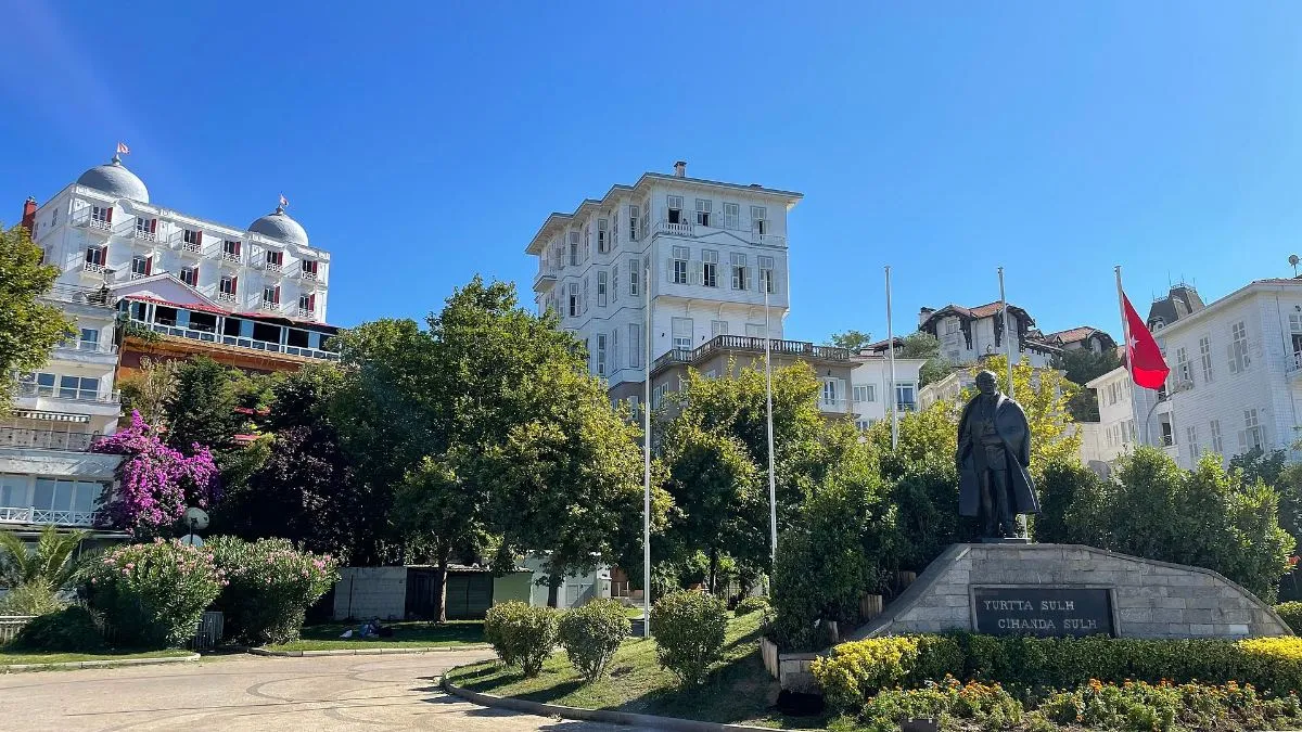 Adalar ikinci el eşya alanlar